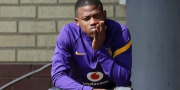 Kaizer Chiefs Coach Makes Bold Promise Over Amakhosi Striker Ashley Du Preez! Kaizer Chiefs Coach Makes Bold Promise Over Amakhosi Striker Ashley Du Preez!